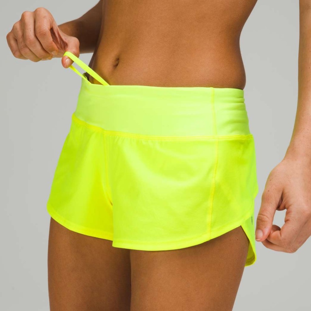 Lululemon Speed Up Low-Rise Short 2.5"
Highlight Yellow